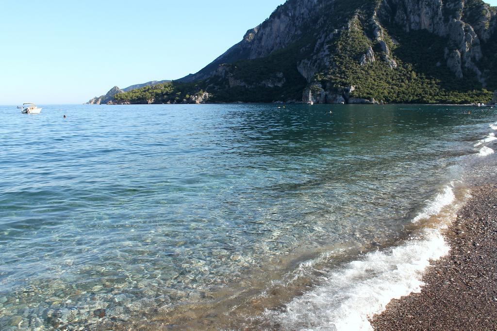 Defne Pension Чирали Екстер'єр фото